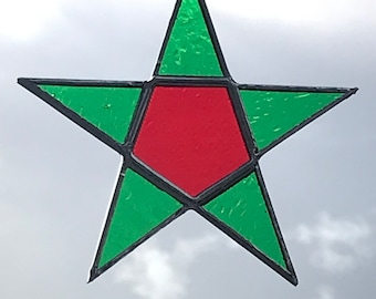 Sweet Little Stained Glass 5 point Star In Red & Green. Gift, Home Decoration.