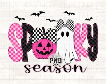 Puede incluir: Gráfico temático de Halloween con la palabra "SPOOKY" en letras rosas y negras a cuadros, una calabaza rosa y un fantasma blanco. La palabra "season" está escrita debajo en una fuente de escritura, con murciélagos volando encima.