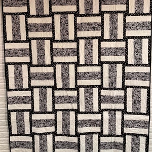 Homemade Quilt - Black and White - Geometric - Modern Quilt - Stripes - Quilt for Sale - Gift - Throw Quilt - Black & White Quilt