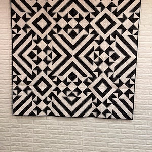 Black and white illusion