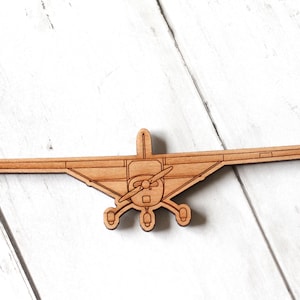 Cessna 150 MAGNET, wooden, laser cut, front view, pilot gift, private plane, airplane ornament