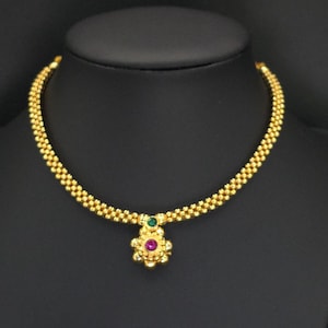 Maharashtrian Thushi gold ruby green choker thin