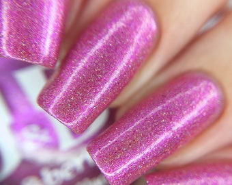 Be Frie pink holographic indie nail polish with pink to golden shift shimmer. Anti Valentine's Day. Handmade by Jen & Berries