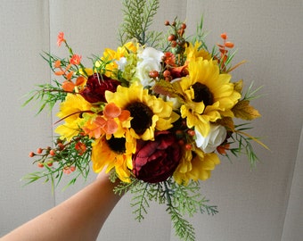 Sunflower small bouquet Bridesmaid sunflower bouquet Yellow Wedding bouquet Summer wedding accessories