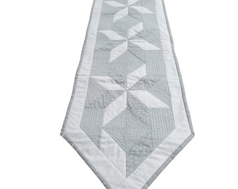 Downloadable PDF Pattern -8 pointed star table runner, quilted table runner pdf pattern, Table Runner, downloadable, patchwork star block