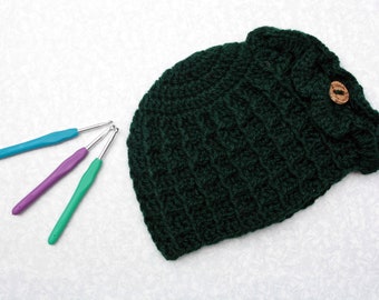 Handwoven woman hat, Winter wool hat, Green pure wool hat, Crochet woman hat, Christmas outfit, Christmas gift idea for girl, Crochet cap