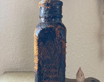primitive honey jar/primitive kitchen glass jar   Kitchen decor/ primitive pantry jar/ grungy pantry jar