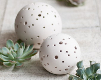 LIGHT BALL made of ceramic for an atmospheric decoration - nice gift idea