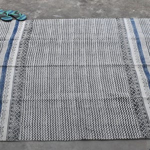 Off white/ black ivory border Cotton Rug, Modern Rug, Geometric Rug, Handwoven Rug, Zig Zag Rug, Area Rug Dhurrie Rug image 2