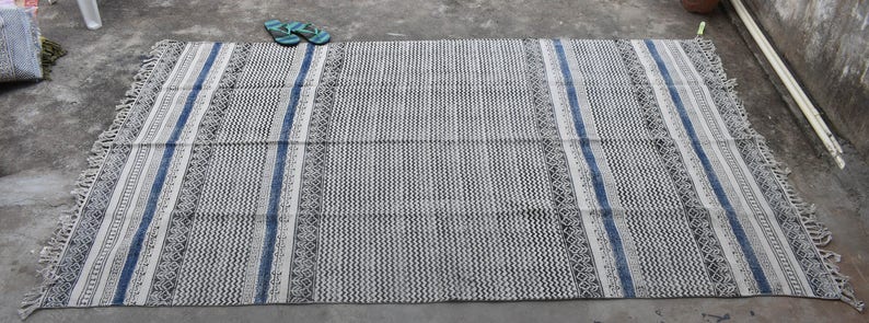 Off white/ black ivory border Cotton Rug, Modern Rug, Geometric Rug, Handwoven Rug, Zig Zag Rug, Area Rug Dhurrie Rug image 2