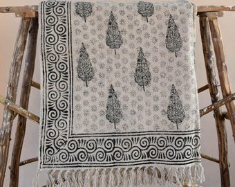 Large Indian rugs cotton rug, woven rug, area rugs for sale, decor rug, rustic rugs, decorative rug, rugs, Bohemian rugs, indian rugs,