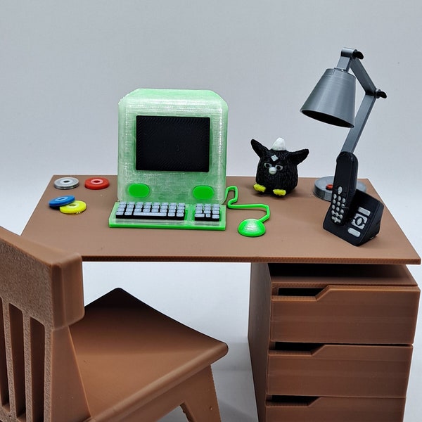 1998 Apple iMac G3 Computer on Desk Diorama Desk Art with Lamp Telephone Chair Extra CD's & Furby