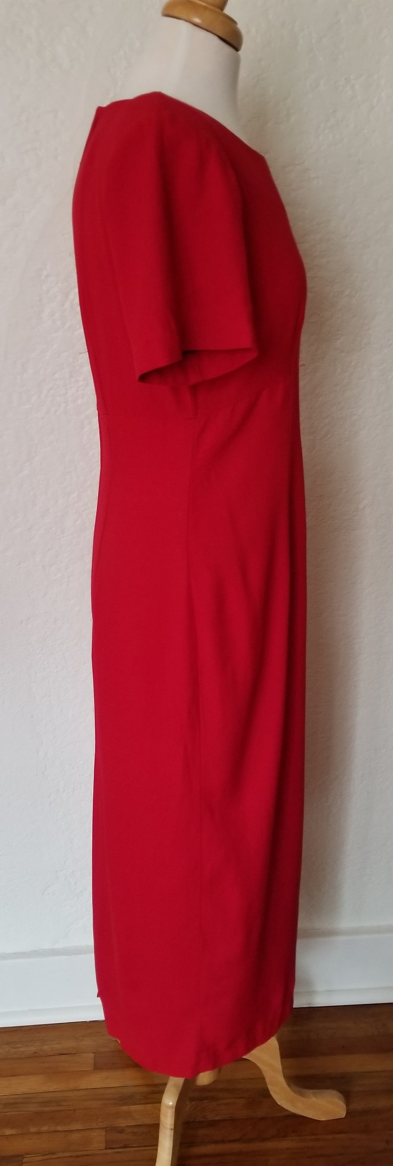 Vintage 1980s-1990s John Roberts red short-sleeved midi sheath dress image 4