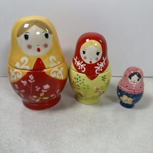 World Market Matryoshka Measuring Cups Ceramic Nesting Doll Set Whimsical image 1