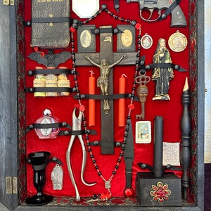 Goth and Gore Vampire Slayer Kit, Shadow Box, Dracula Memorabilia, Crucifix, Rosary, Oddities and Curiosities