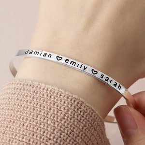 Kids Name Bracelet For Mom, Gift For Mom From Child, Mothers Day Gift For Mom, Mothers Jewelry With Kids Name