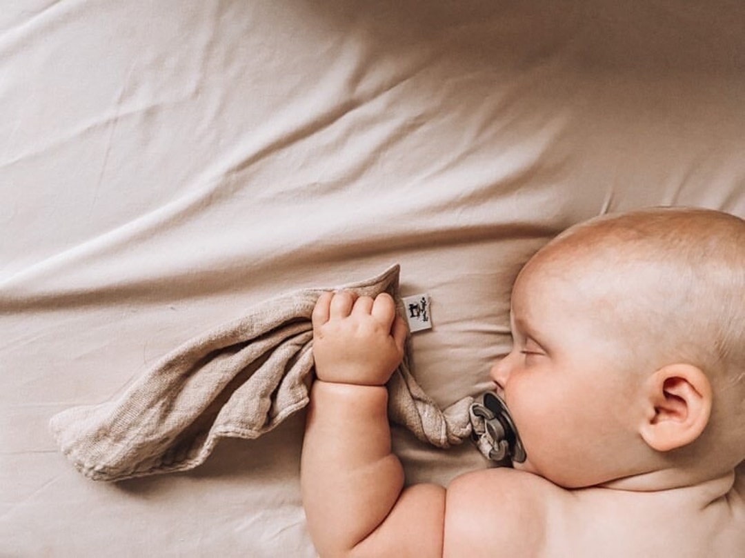 Blanket pacifier holder best sale