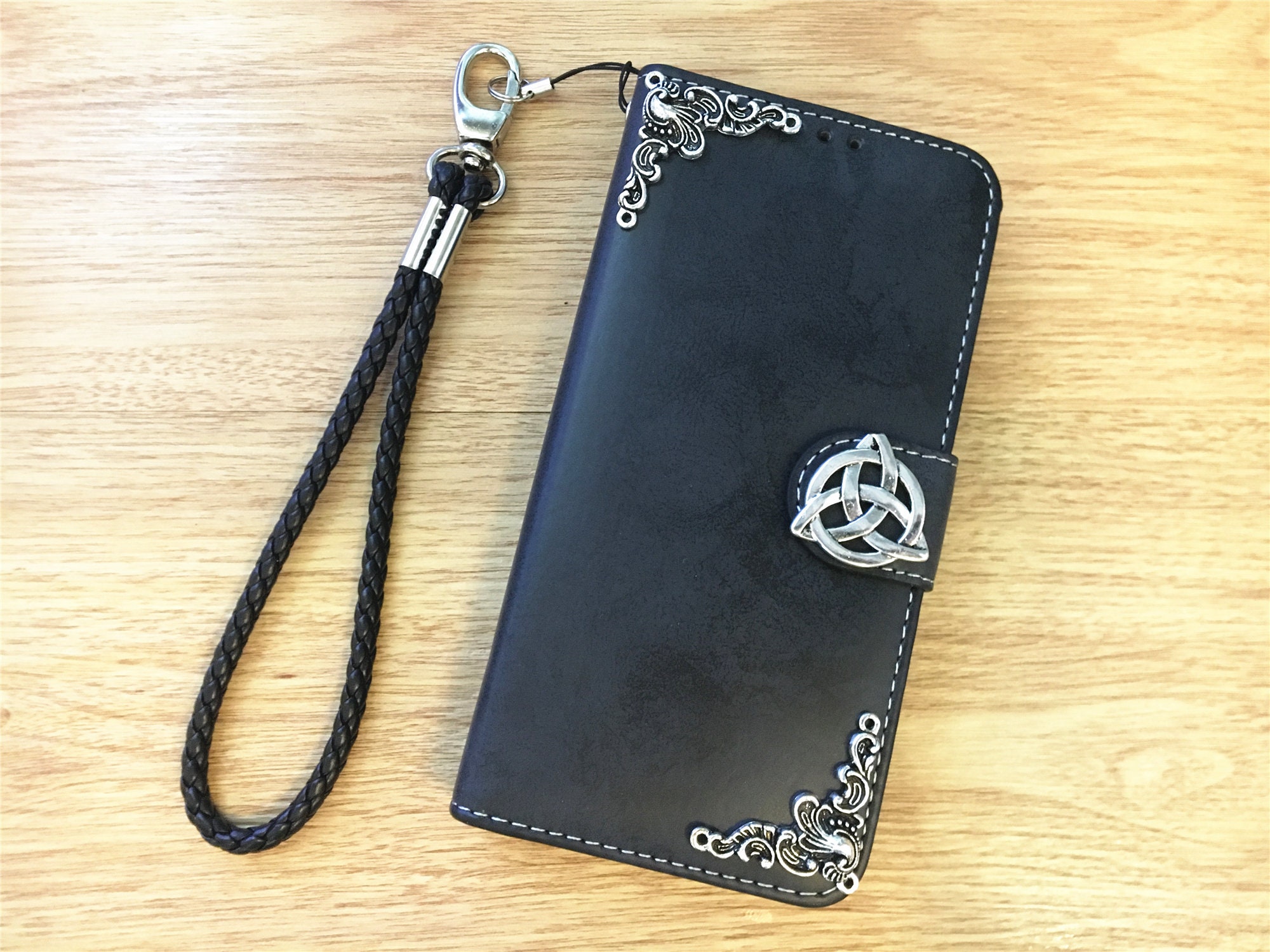 Triquetra Symbol Celtic Knot Removable Wallet Leather Magnetic Case For iPhone XR XS 11 Pro Max Samsung S21 S20 S10 Plus Note 8 9 10 20 Triquetra Symbol Celtic Knot Removable Wallet Leather Magnetic Case For iPhone XR XS 11 Pro Max Samsung S21 S20 S10 Plus Note 8 9 10 20