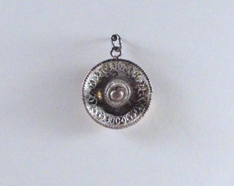 Vintage Mexican Sombrero Charm, Mexican Hat Pendant, Sterling Silver c1950s