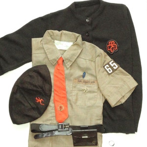 Vintage 1960&#39;s Girl Scout Brownie Uniform Set with Beanie, Sweater, Belt, Tie, Purse, Ring, Pins