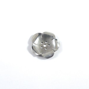 Vintage 1950&#39;s Silver Button - Large Mexican Modernist Flower - Shiny
