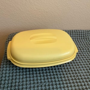 Vintage Yellow Tupperware Vegetable Steamer