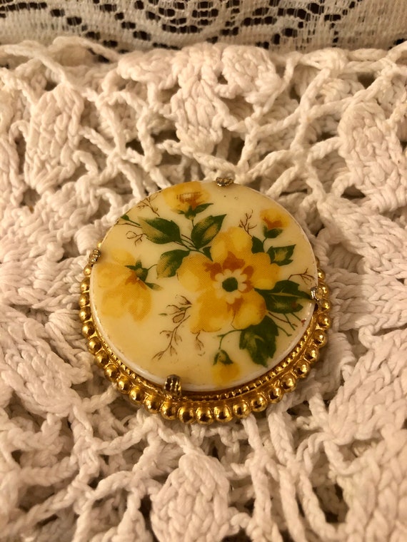 Vintage Hand Painted Yellow Flowers on Porcelain … - image 2