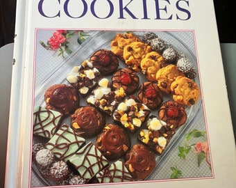 Tupperware Chocolate Lover’s Cookie Cookbook