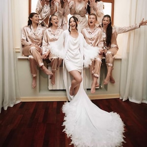 Vestaglia da sposa in piume, Vestaglia in seta con piume, Vestaglia da sposa lunga, Addio al nubilato, Vestaglia da sposa, Regalo per la festa nuziale, Lingerie da sposa
