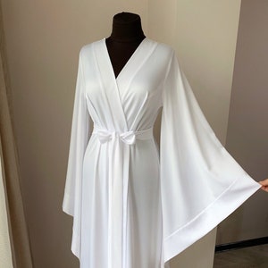 Long wedding robe kimono, Floor length bridal robe, Elegant bride getting ready