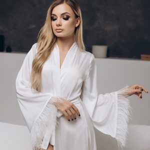 Ostrich feather bridal robe with train: White wedding dressing gown