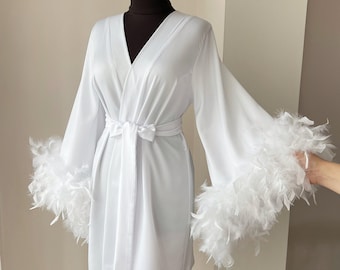 Robe de penas brancas, robe de noiva com penas, dia do casamento, robe de noiva com penas, robe de boudoir, robe com penas, robes de dama de honra