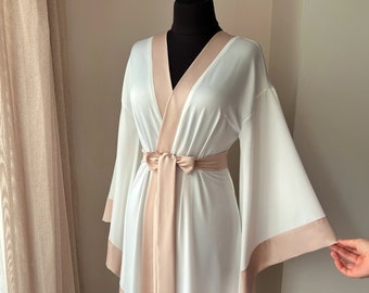 Ivory silk bridal kimono robe: Long wedding dressing gown
