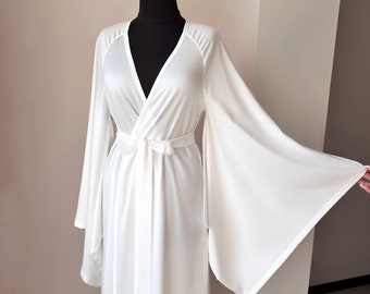 Bridal robe wide raglan sleeves Long white robe Satin silk robe Long bridal robe Wedding day Boudoir robe Silk kimono robe Floor length robe