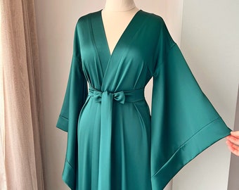 Long satin robe, Floor length robe, Green kimono robe, Bridal robe long, Long dressing gown, Getting ready robe, Bridesmaid robes
