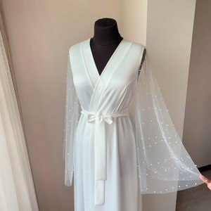 Long bridal robe, ivory pearl tulle robe, maxi bridal robe, wedding day, kimono robe, lace sleeves, boudoir robe