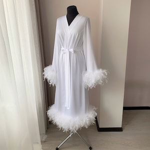 Long bridal robe with feathers, Bridal robe long, Feather robe white, Bridal robe for bride, Silk Dressing gown, Bridesmaid gift