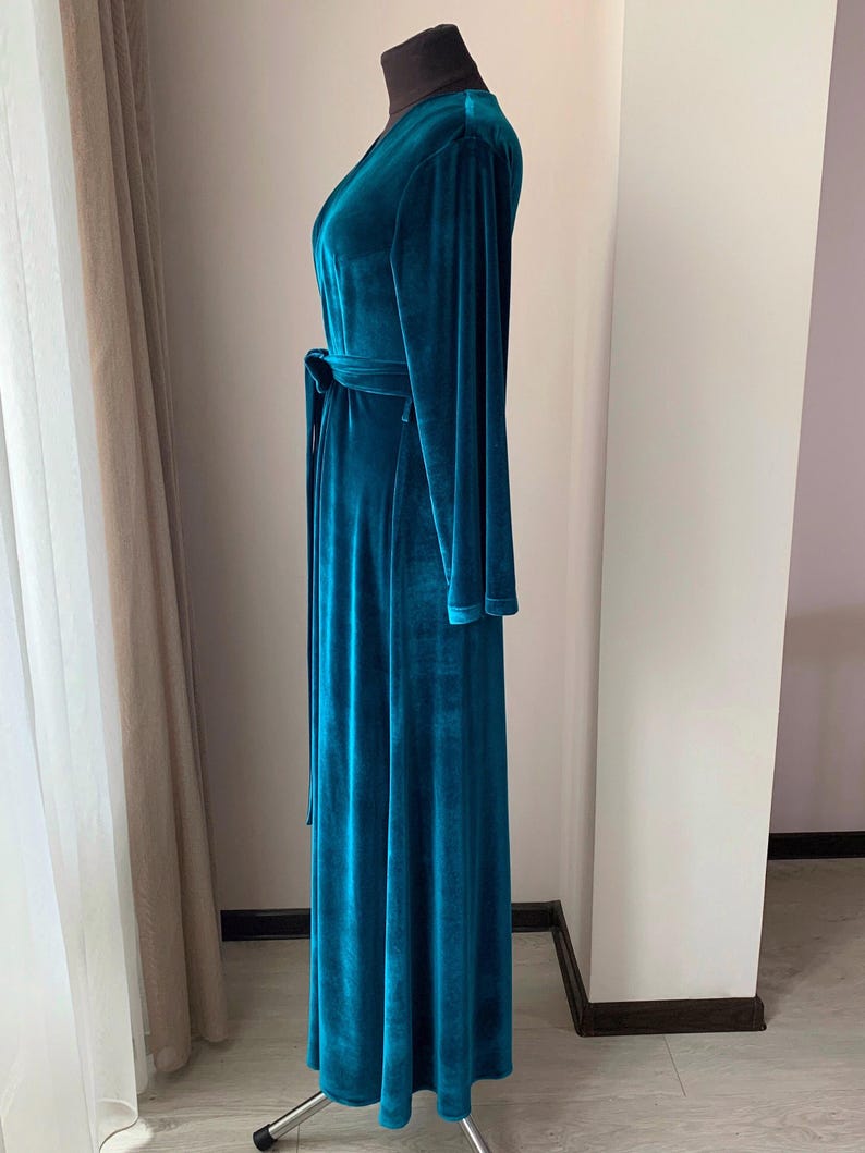 Emerald velvet robe, floor length robe, long velvet robe, women's velvet robe, green velvet robe, bridesmaid robe, christmas gifts for women image 3
