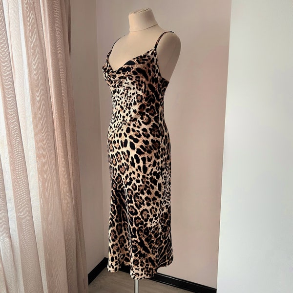 Pyjama chemise de nuit léopard, mini-robe imprimée, chemise de nuit élégante à motifs léopard, chemise de nuit de mariée, lingerie de nuit de mariage, déshabillé