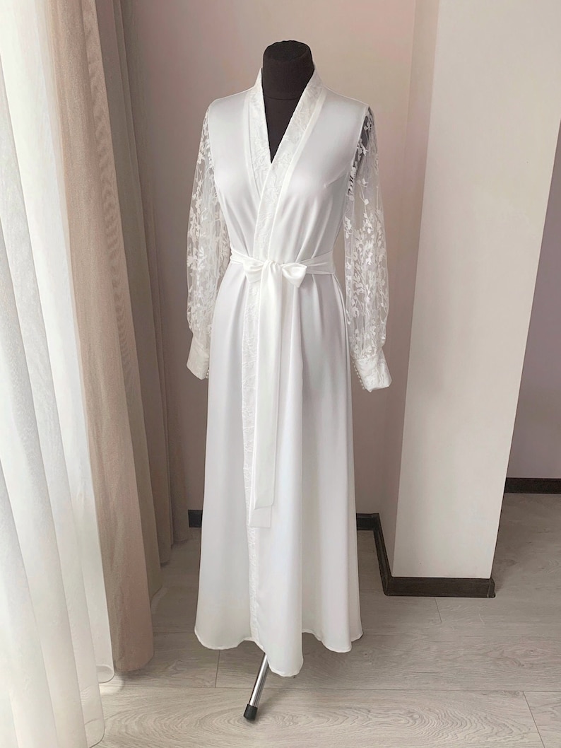 Bata de novia con puños y mangas de encaje, bata de boda con perlas, bata de novia imagen 3