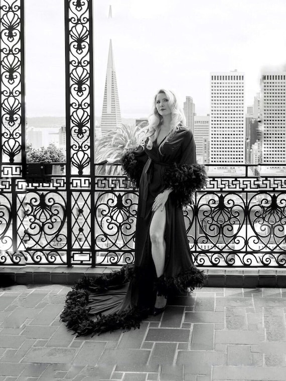 Luxury black feather robe with train: Bridal boudoir gown