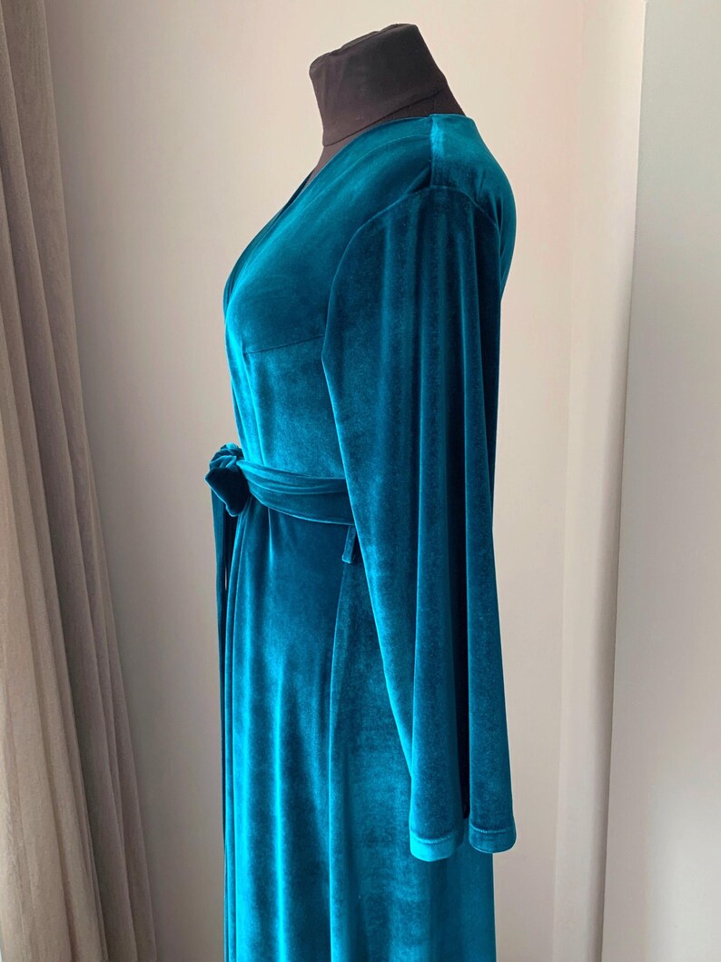 Emerald velvet robe, floor length robe, long velvet robe, women's velvet robe, green velvet robe, bridesmaid robe, christmas gifts for women image 5