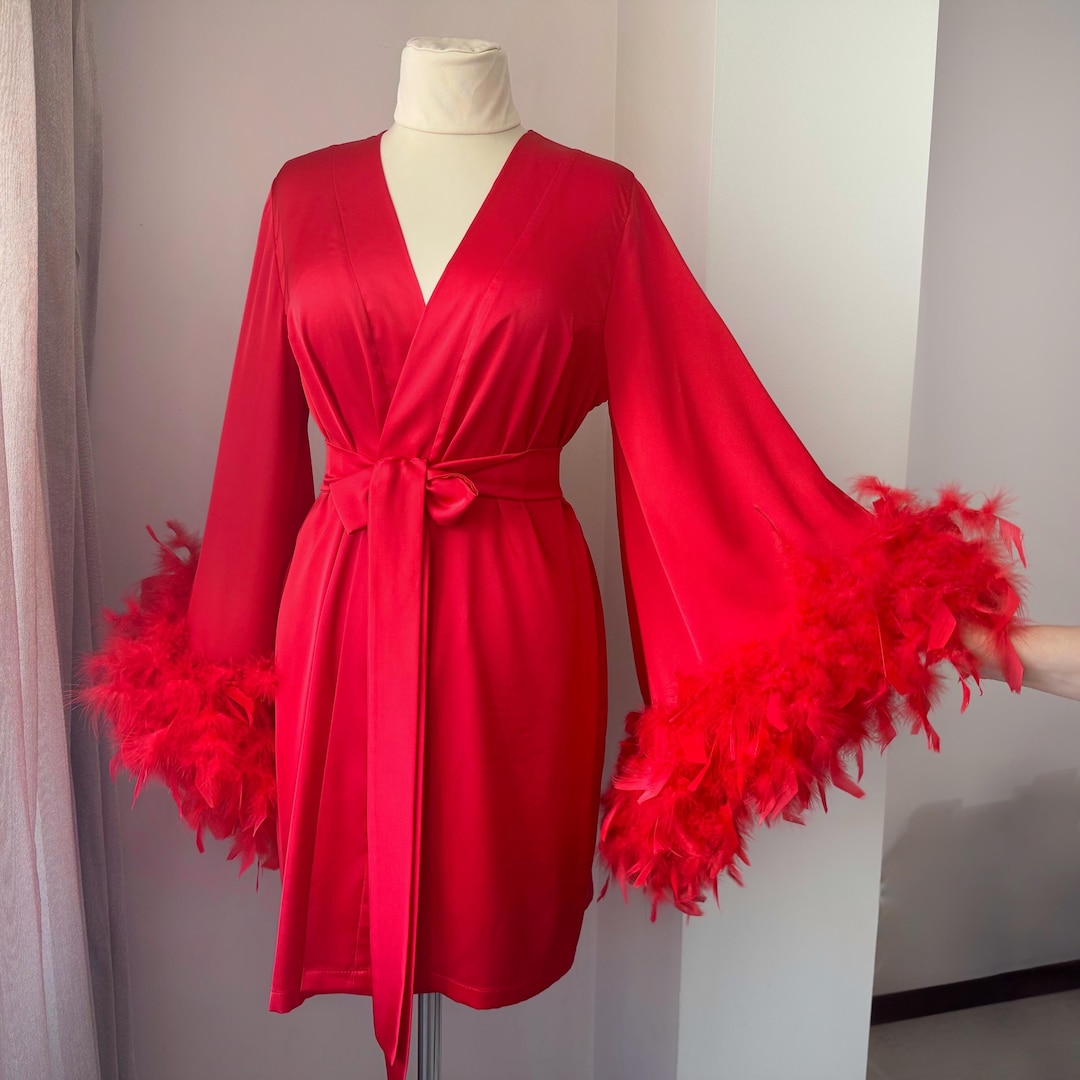 Red Silk Bridal Robe With Feathers: Bridesmaids Robes, Bride Getting ...
