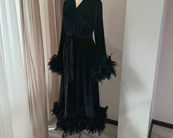 black dressing gowns feather robe – Velvet robe with feather trim, XL / Black 2026/1/5 See Sarah Jessica Parker's SIZE:9/10Y (34) FAQ What sizes are