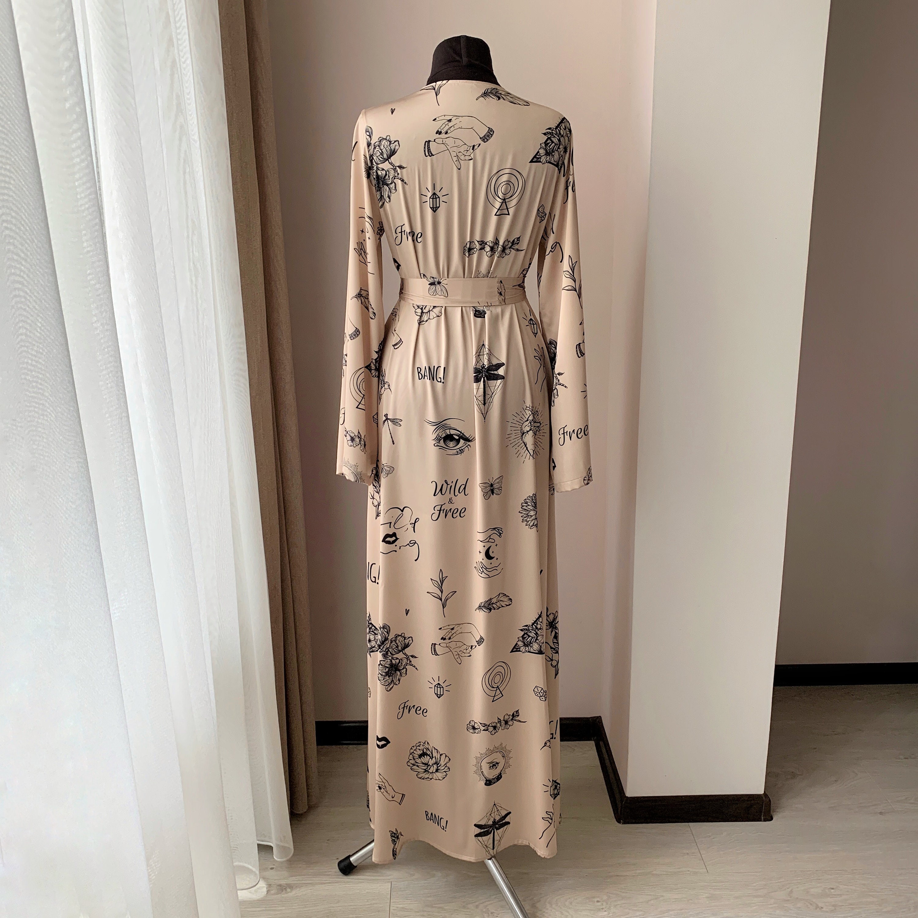 Floor length silk robe: Long silk satin dressing gown