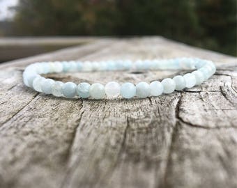 Delicate aquamarine bracelet