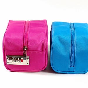 Lockable make up bags