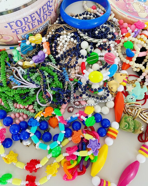 Huge Collection of 80s and 90s Jewellery Plastic … Gem