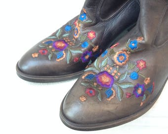 Cowboy-Stiefel mit Stickerei Größe 41