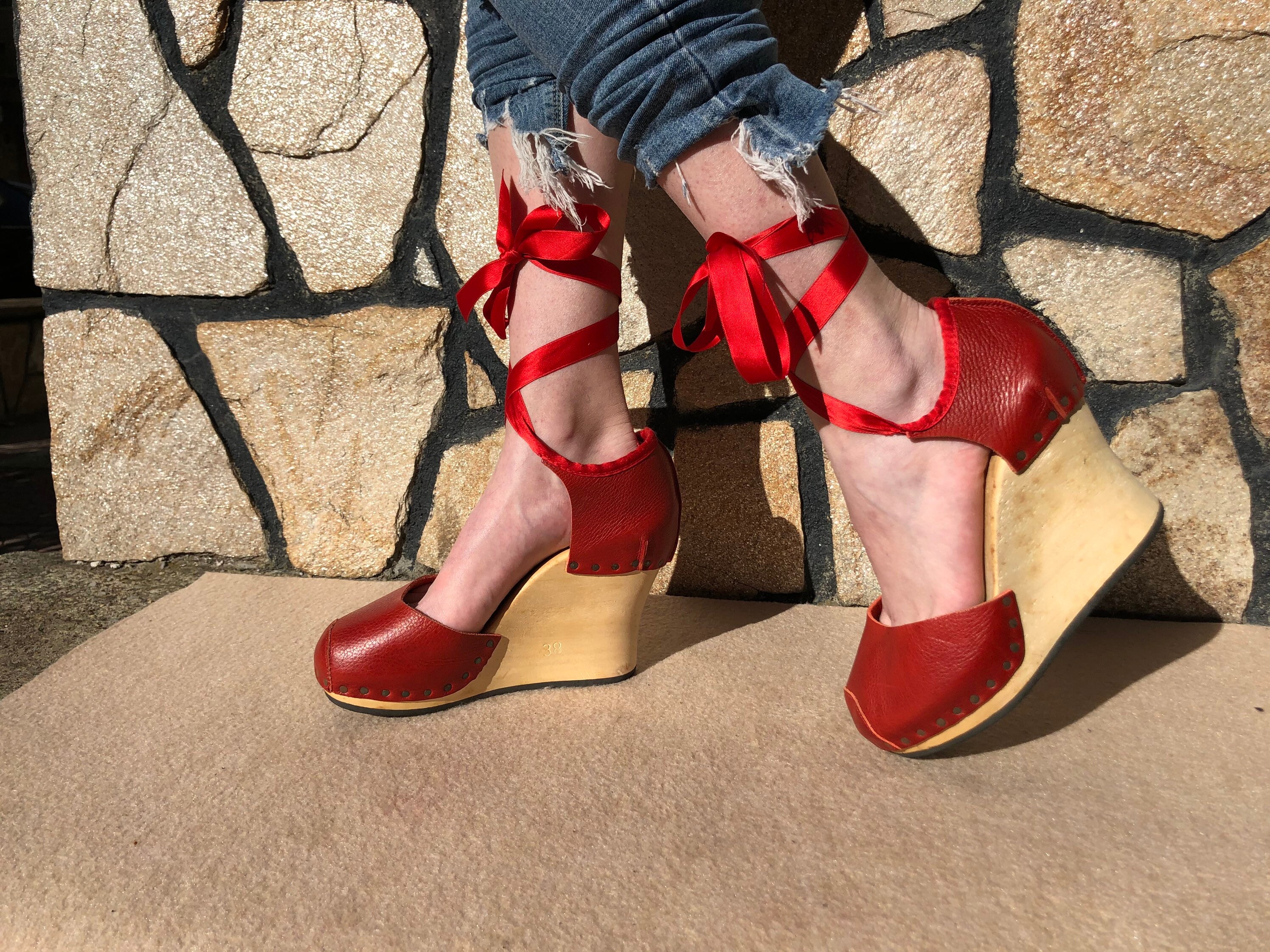 Schoenen damesschoenen Sandalen Open sandalen Trippen 38 Wooden Sandals Red Leather Birthday Party Lolita Wedding Handmade Vintage 